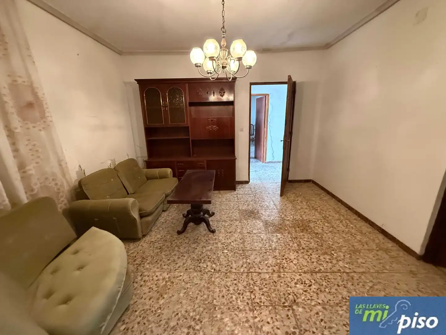 Sala de estar de Casa o chalet en venta en Aguilar de Campos con Calefacción, Jardín privado y Terraza
