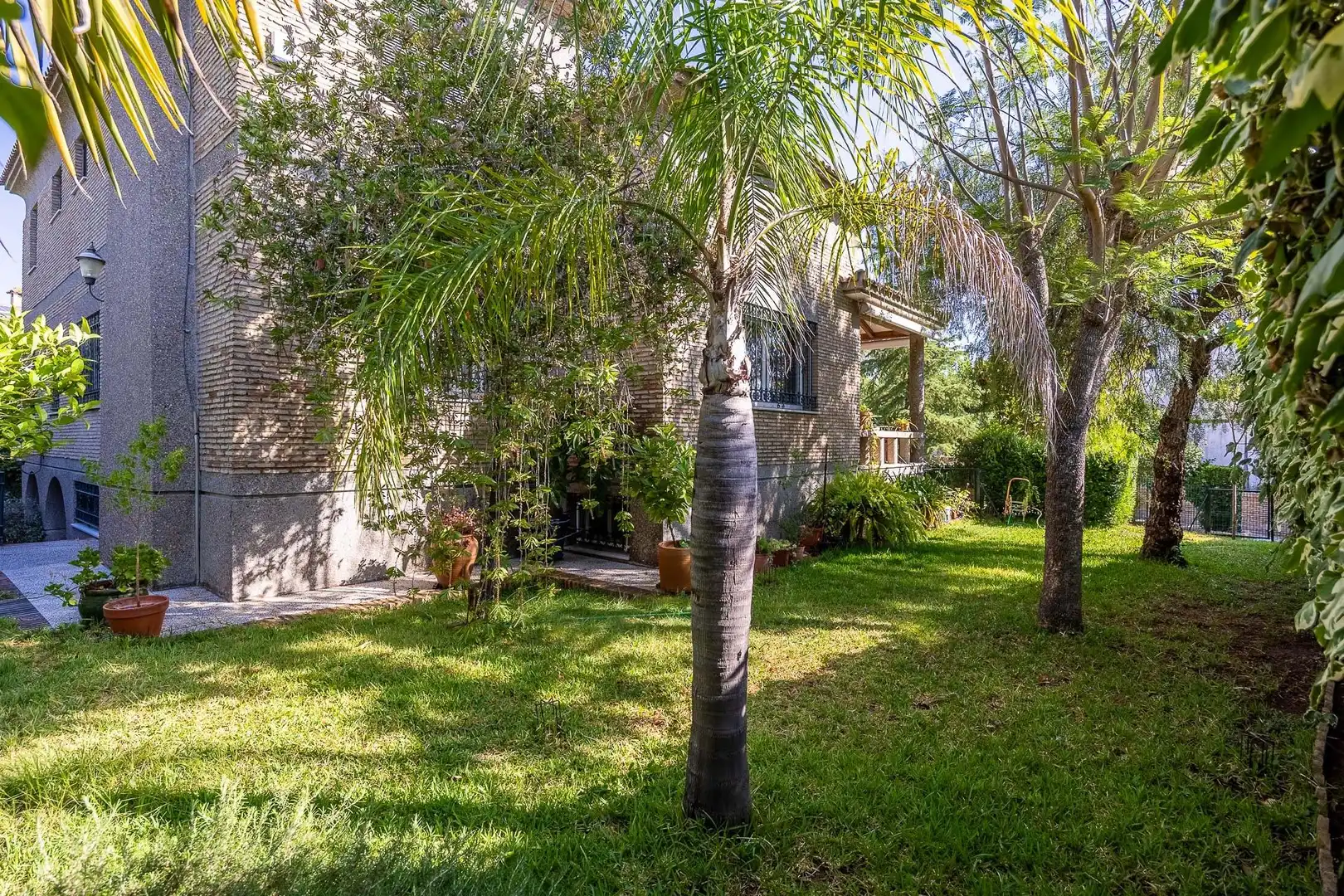 Jardín de Casa o chalet en venta en Gelves con Jardín privado y Piscina comunitaria