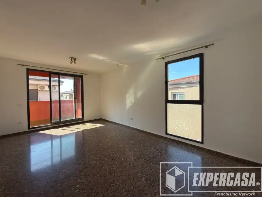 Sala de estar de Ático en venta en Alginet con Parquet, Terraza y Trastero