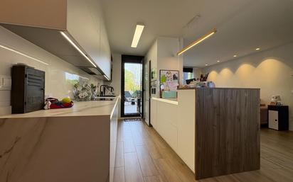 Kitchen of Planta baja for sale in Santa Cruz de Bezana