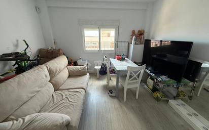 Sala d'estar de Pis en venda en Marbella amb Moblat