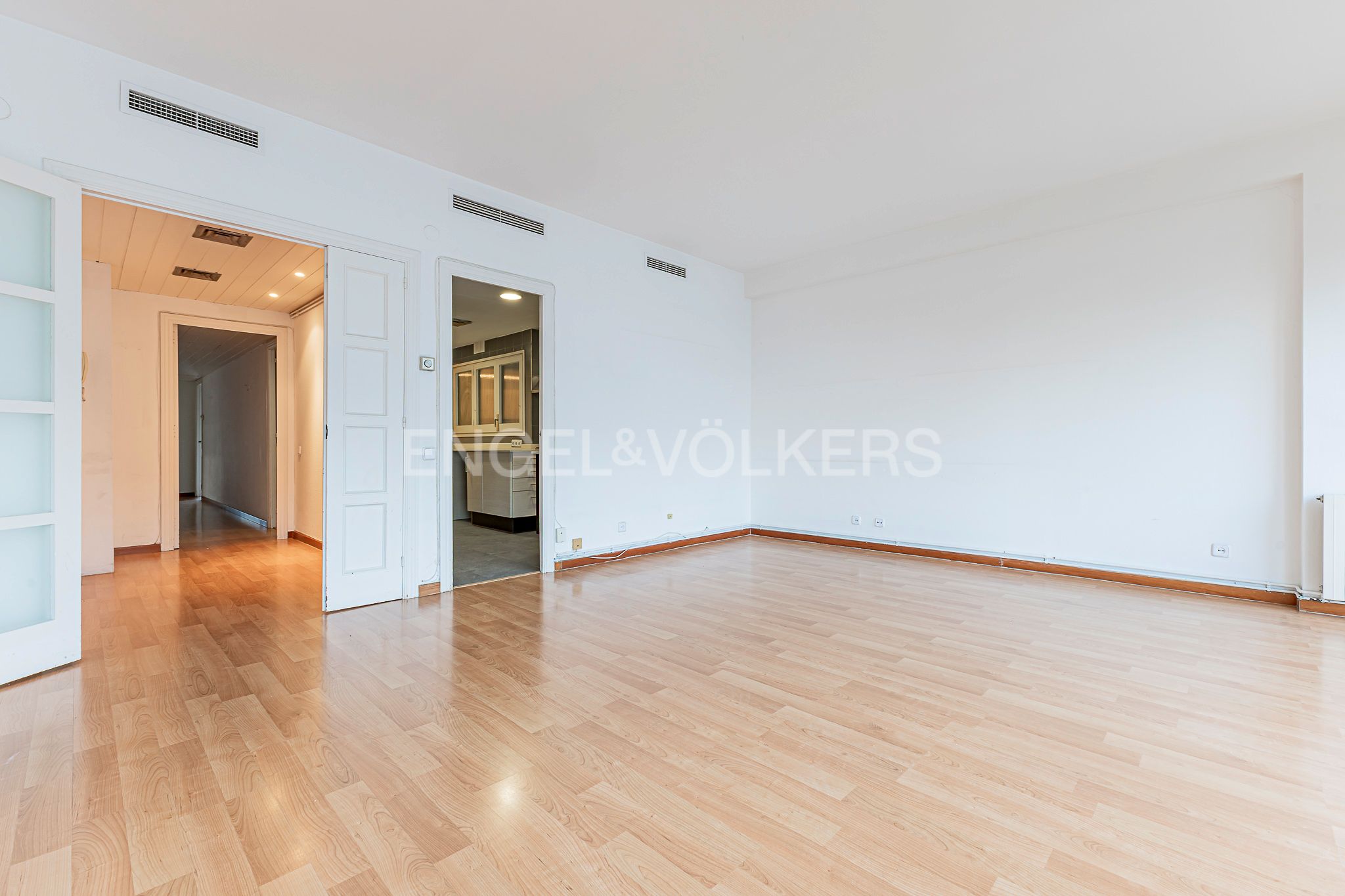 Sala d'estar de Apartament en venda en  Barcelona Capital amb Aire condicionat, Calefacció i Jardí privat