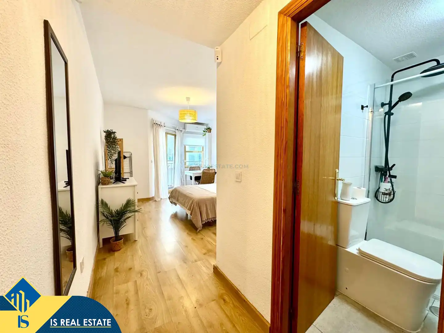 Schlafzimmer von Wohnung zur Miete in Torrevieja mit Klimaanlage, Heizung und Terrasse