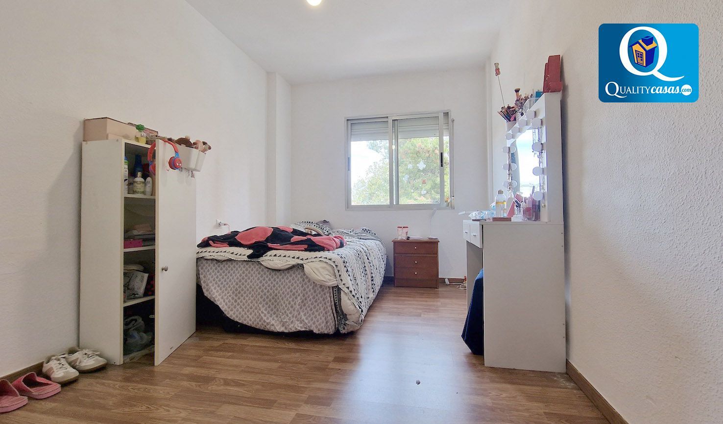 Dormitori de Apartament en venda en Alicante / Alacant amb Aire condicionat