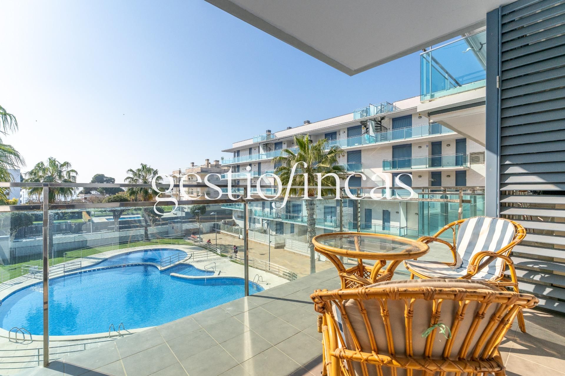 Dormitori de Pis en venda en Cambrils amb Terrassa, Traster i Moblat