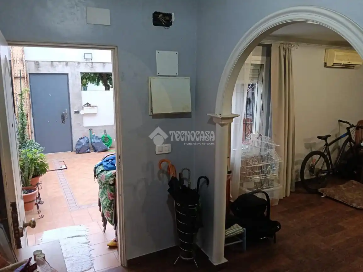 Casa adosada en venta en Dos Hermanas con Aire acondicionado, Jardín privado y Trastero