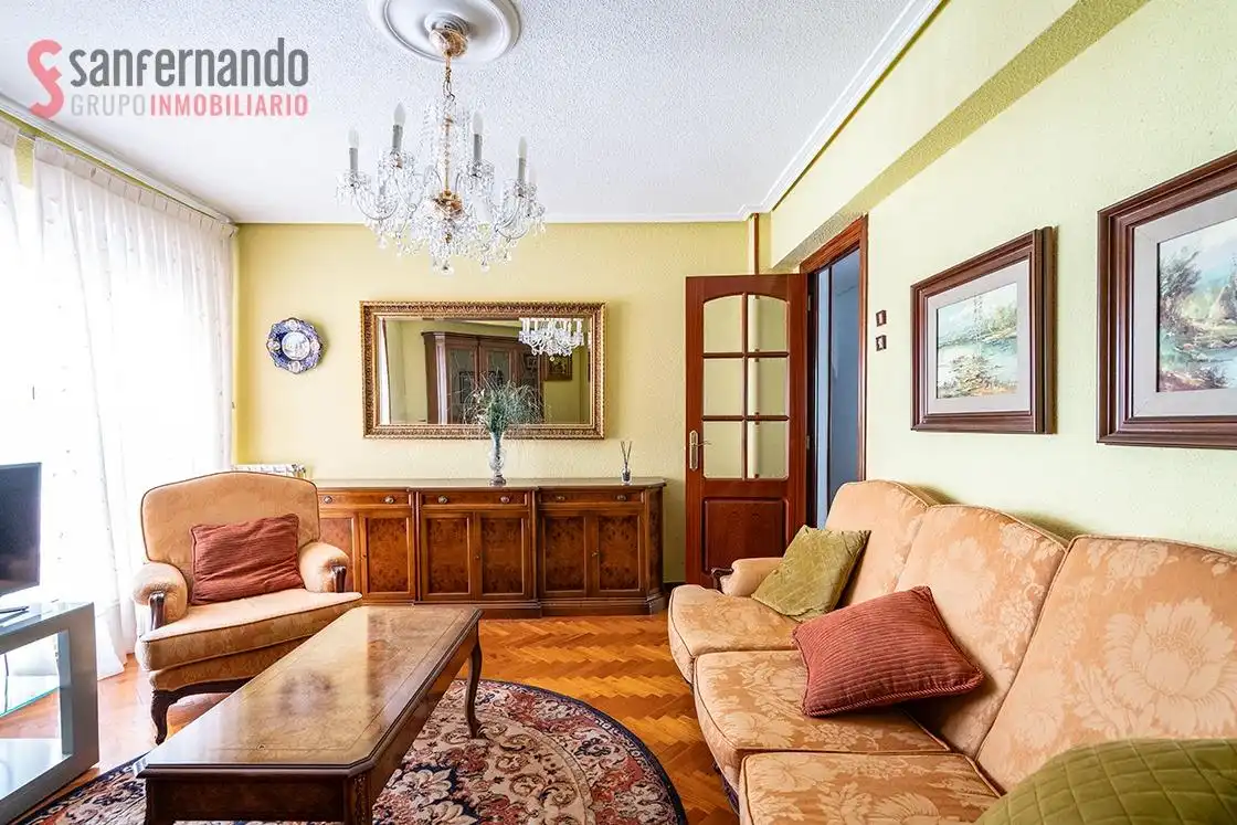 Sala de estar de Piso en venta en Santander con Calefacción y Trastero