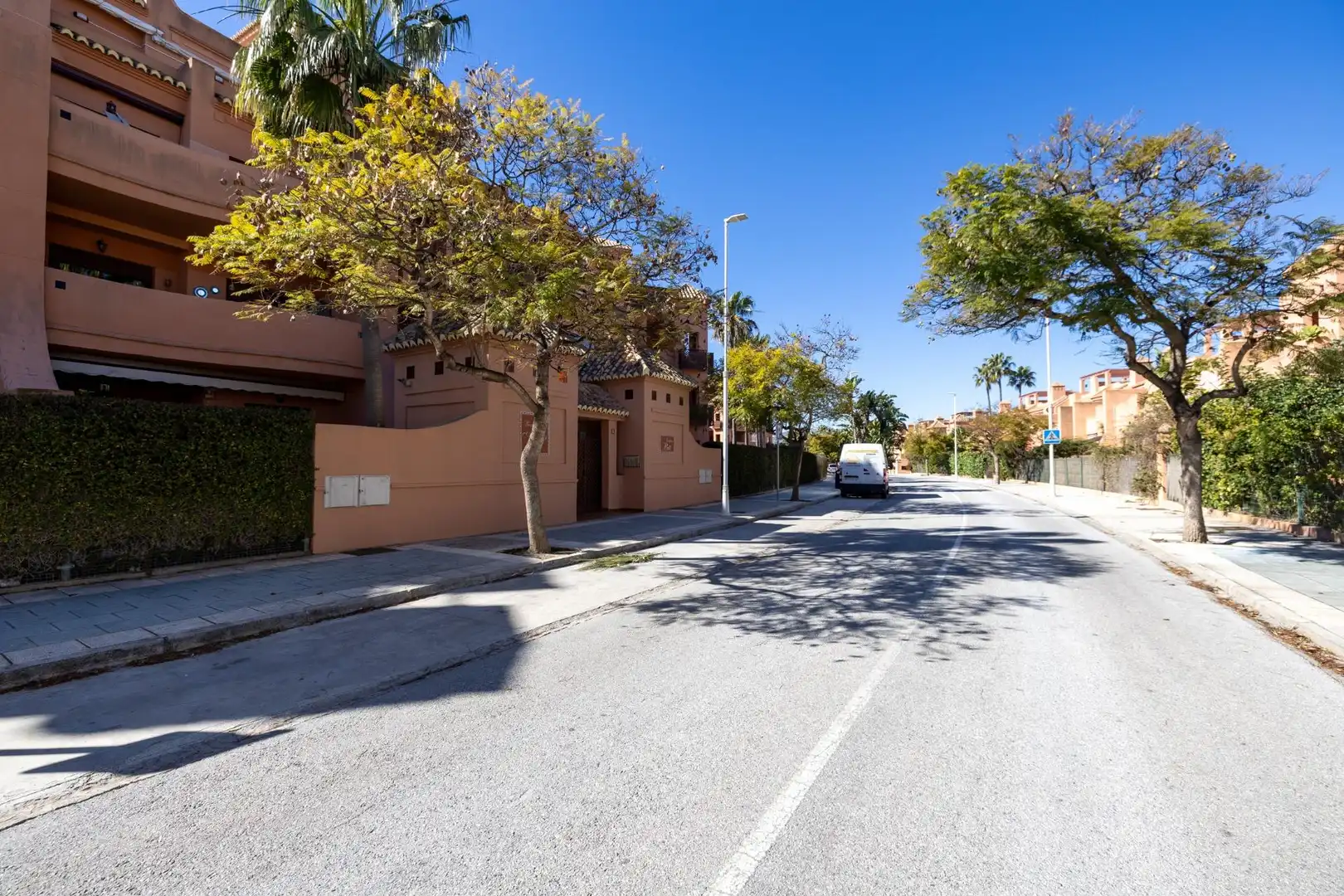 Außenansicht von Dachboden zum Verkauf in Motril mit Klimaanlage, Terrasse und Abstellraum