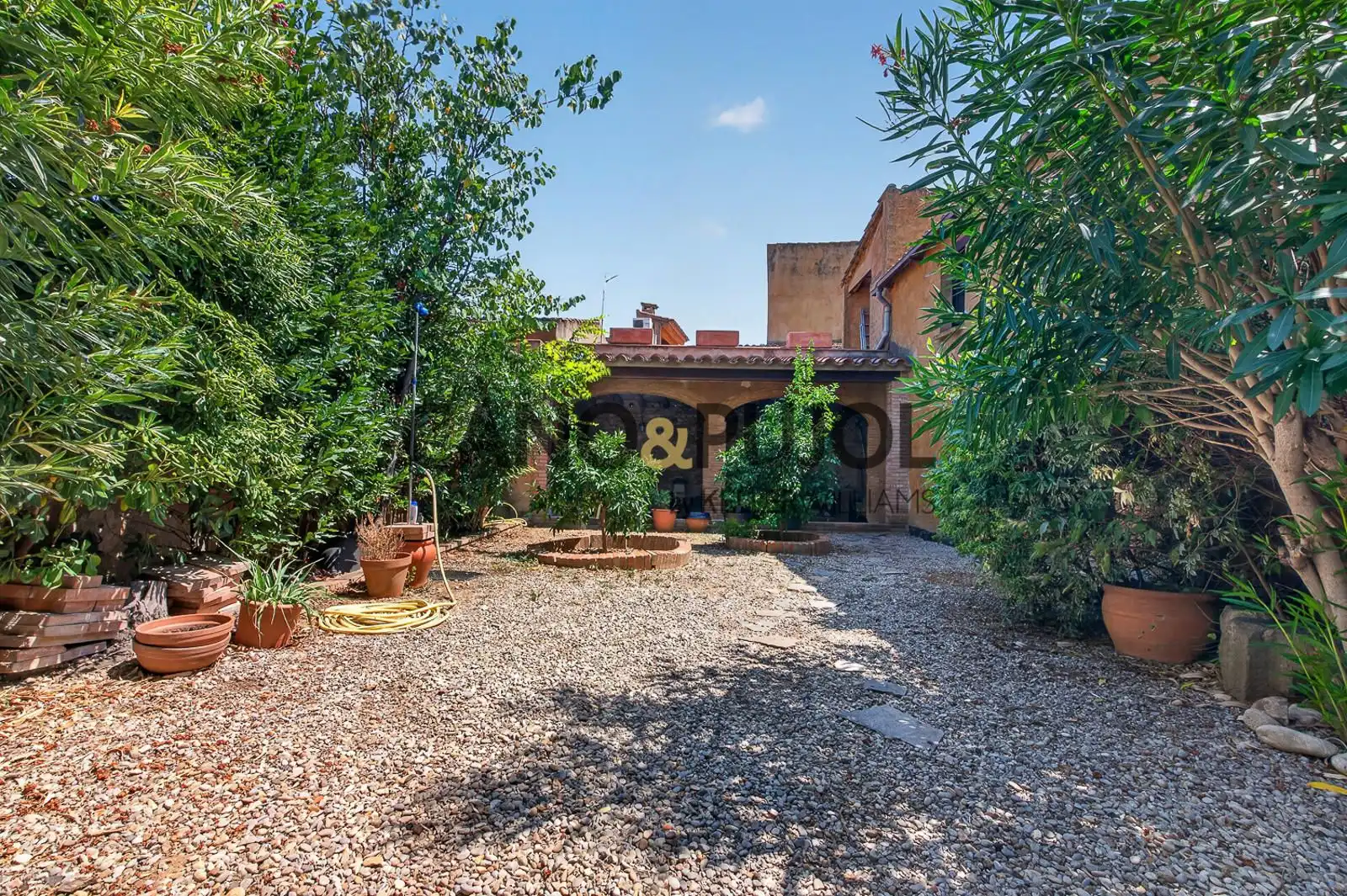 Jardí de Casa o xalet en venda en Vilamalla amb Aire condicionat, Calefacció i Moblat