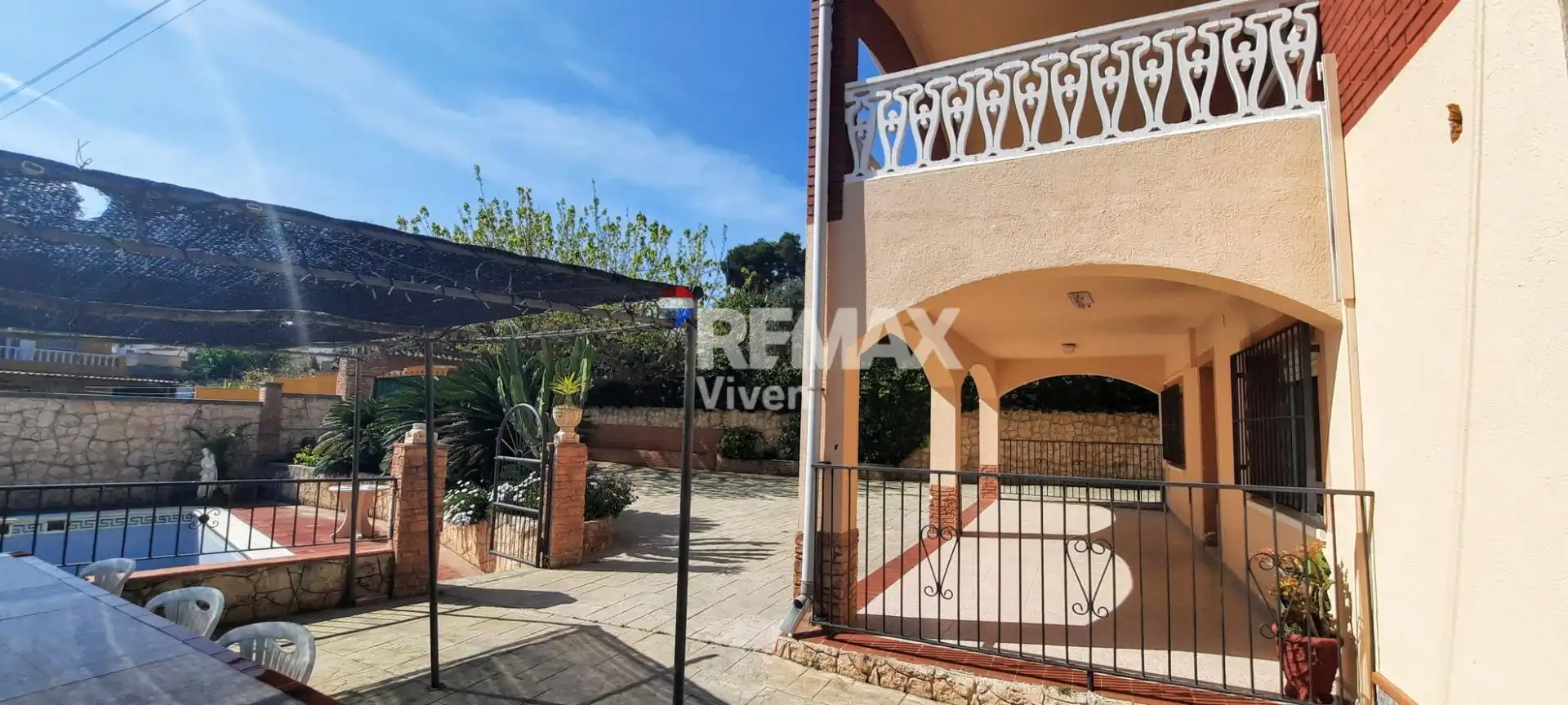 Jardí de Casa o xalet en venda en Cubelles amb Terrassa