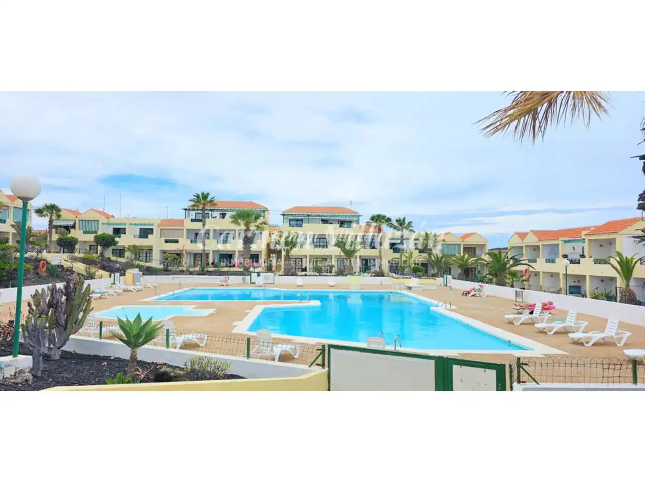 Vista exterior de Apartament en venda en Antigua amb Terrassa, Moblat i Piscina comunitària