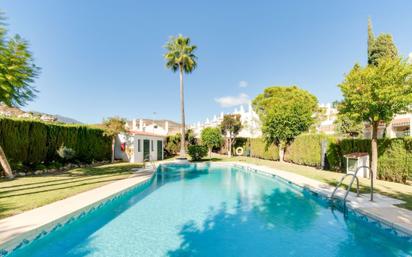 Garden of Single-family semi-detached for sale in Marbella  with Air Conditioner, Terrace and Community pool