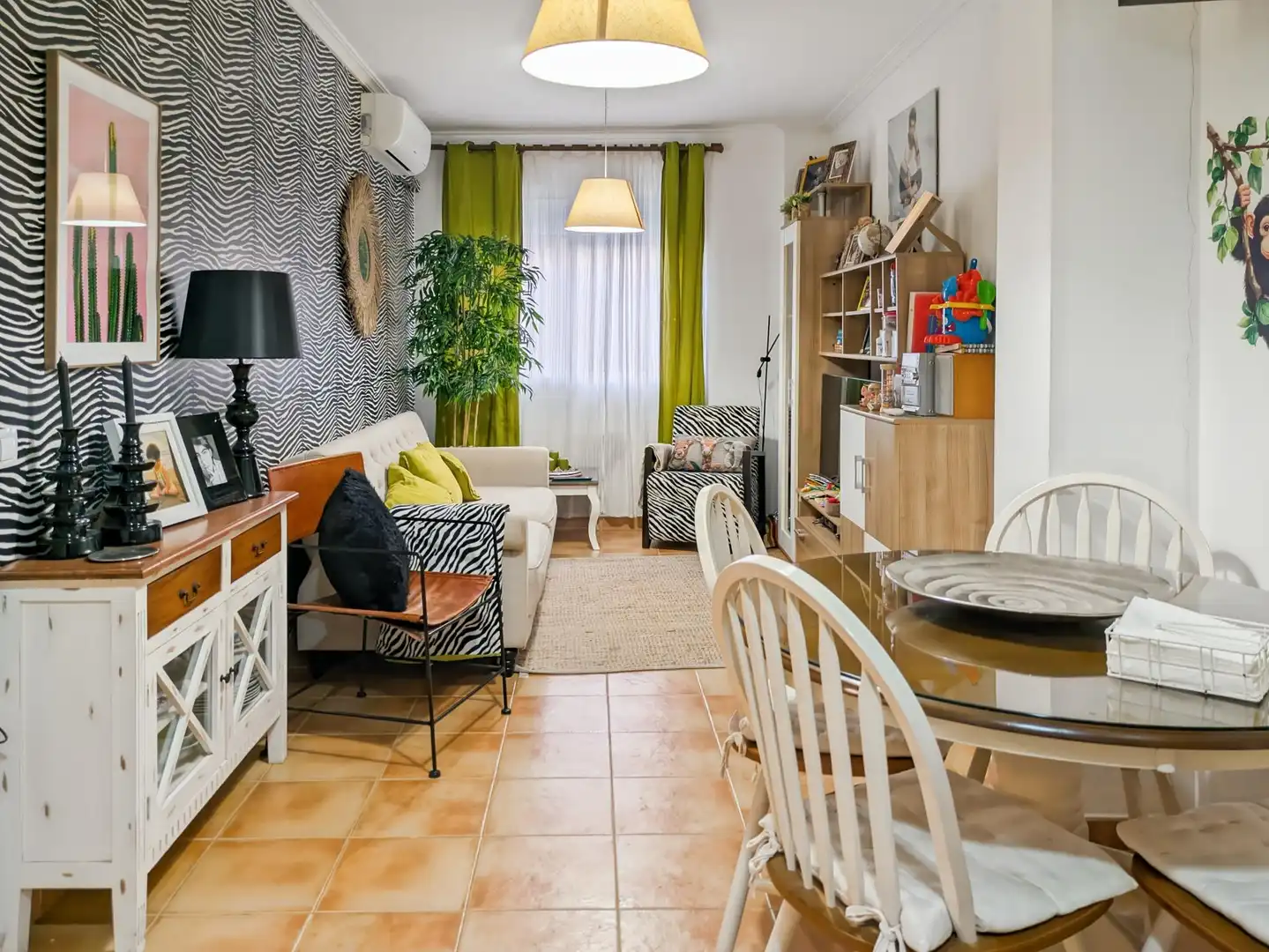 Sala d'estar de Pis en venda en Sagunto / Sagunt amb Aire condicionat, Calefacció i Moblat