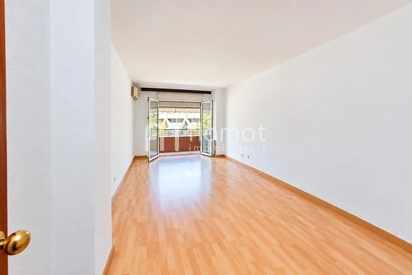 Appartamento con terrazza in vendita a Rambla de Badal, imagen 4