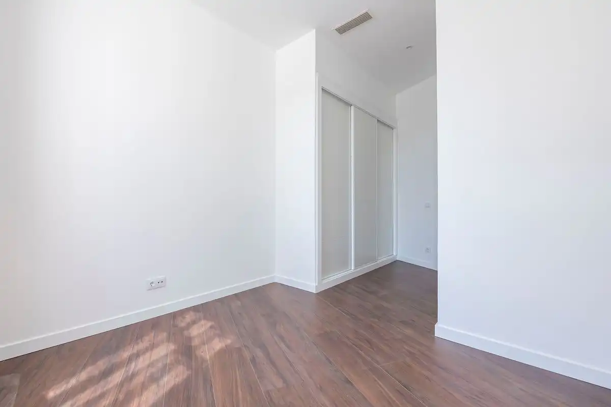 Dormitori de Planta baixa en venda en Madrid amb Aire condicionat, Calefacció i Jardí privat