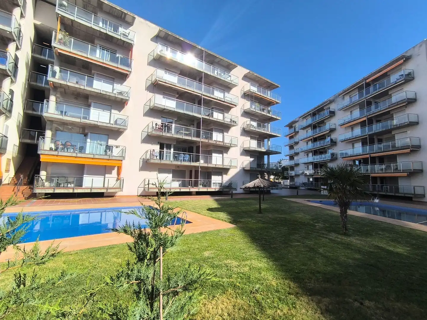 Vista exterior de Apartamento en venta en Roses con Aire acondicionado, Calefacción y Terraza