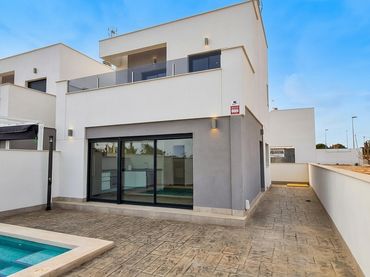 Casa con piscina in vendita a Orihuela Costa