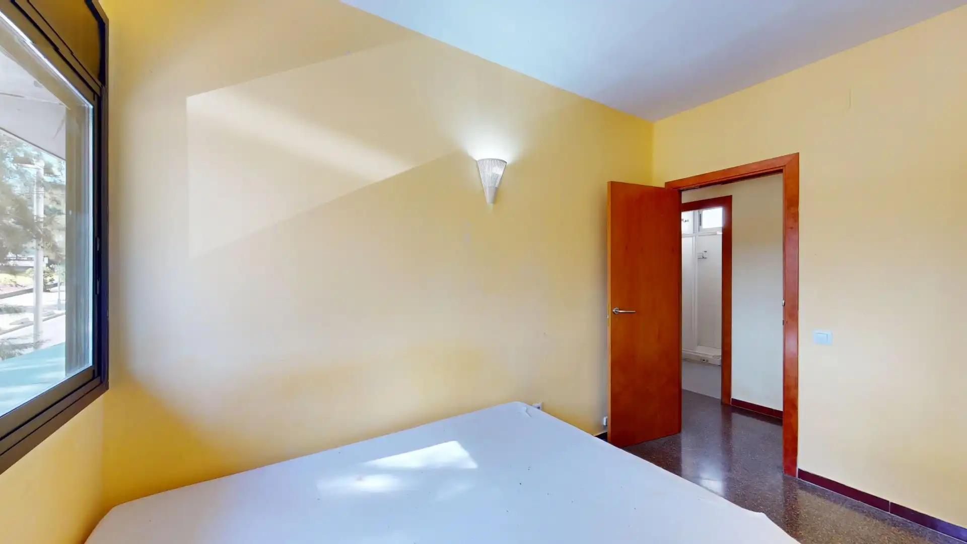 Schlafzimmer von Wohnung zum Verkauf in Barcelona mit Heizung und Balkon