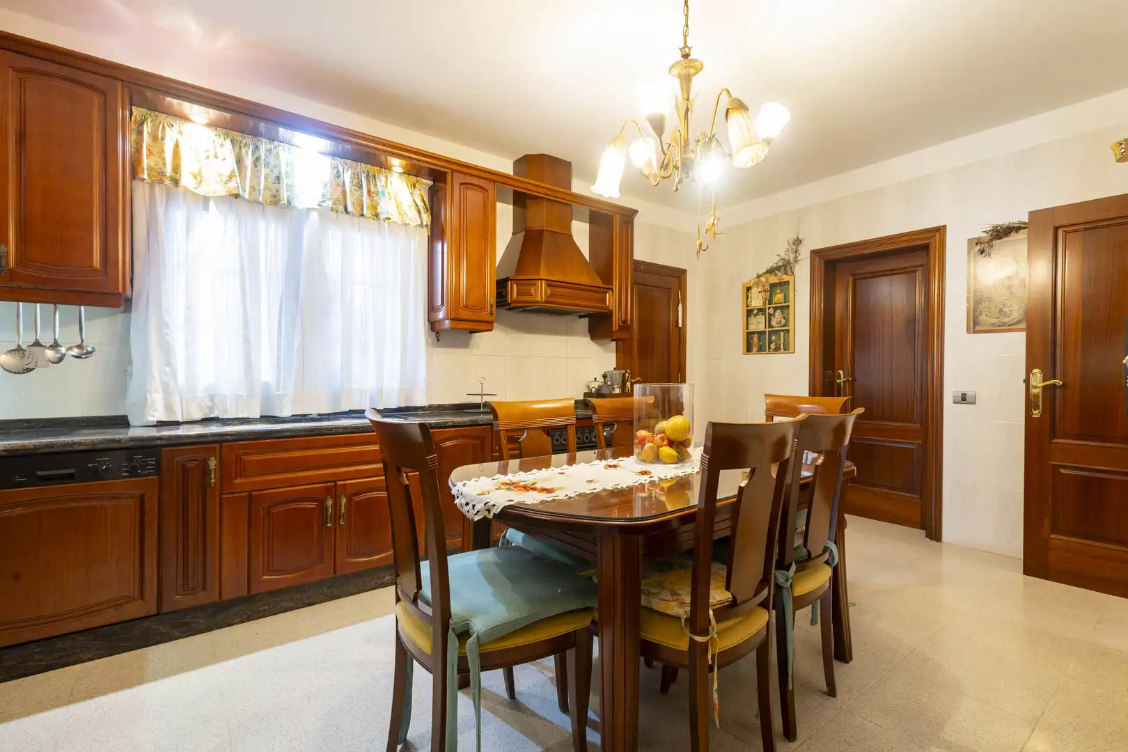 Kitchen of Houses for sale in San Cristóbal de la Laguna  with Private garden, Terrace and Storage room