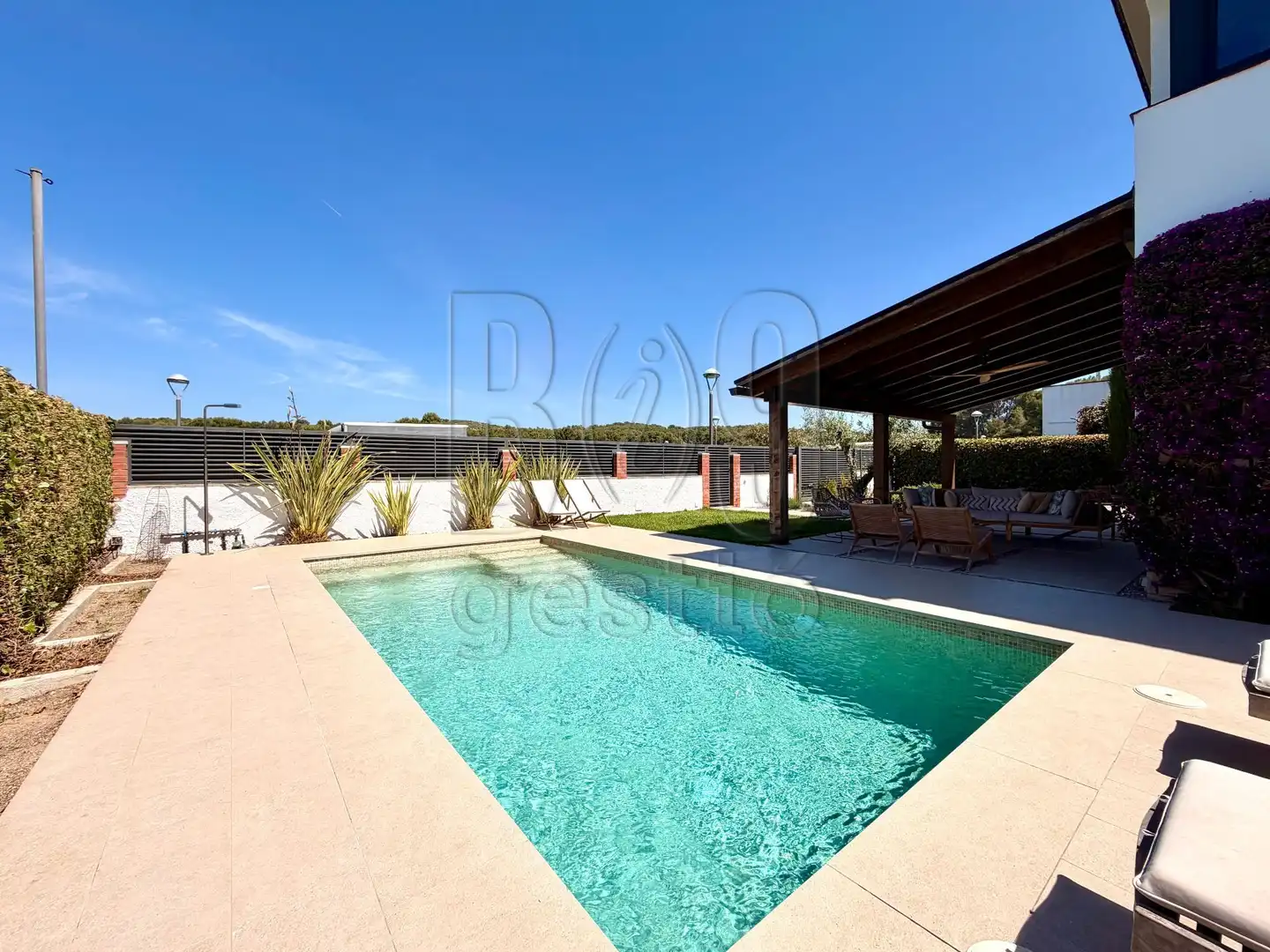 Piscina de Casa o chalet en venta en Tarragona con Aire acondicionado, Calefacción y Jardín privado