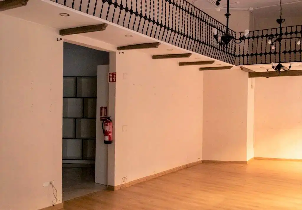 Gewerbefläche zum Verkauf in PEÑICAS, imagen 3