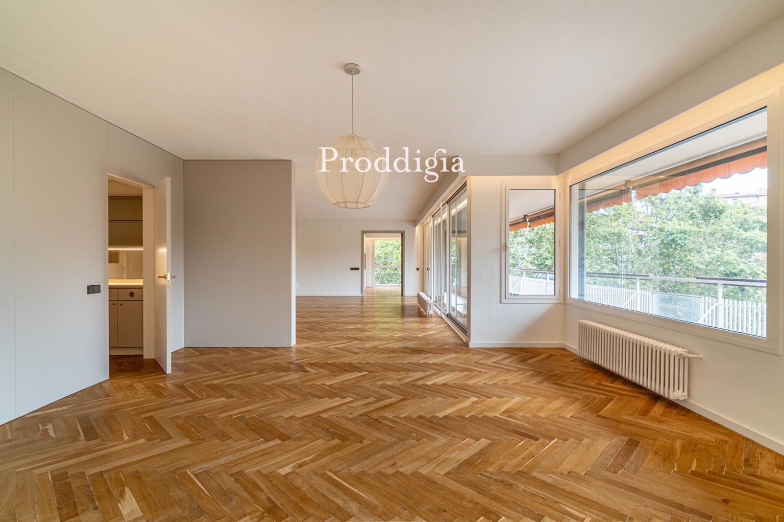 Living room of Flat to rent in  Barcelona Capital  with Air Conditioner, Heating and Terrace