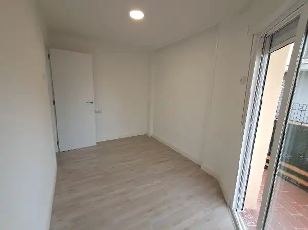 Flat with terrace for sale in Aspe Centro, imagen 4