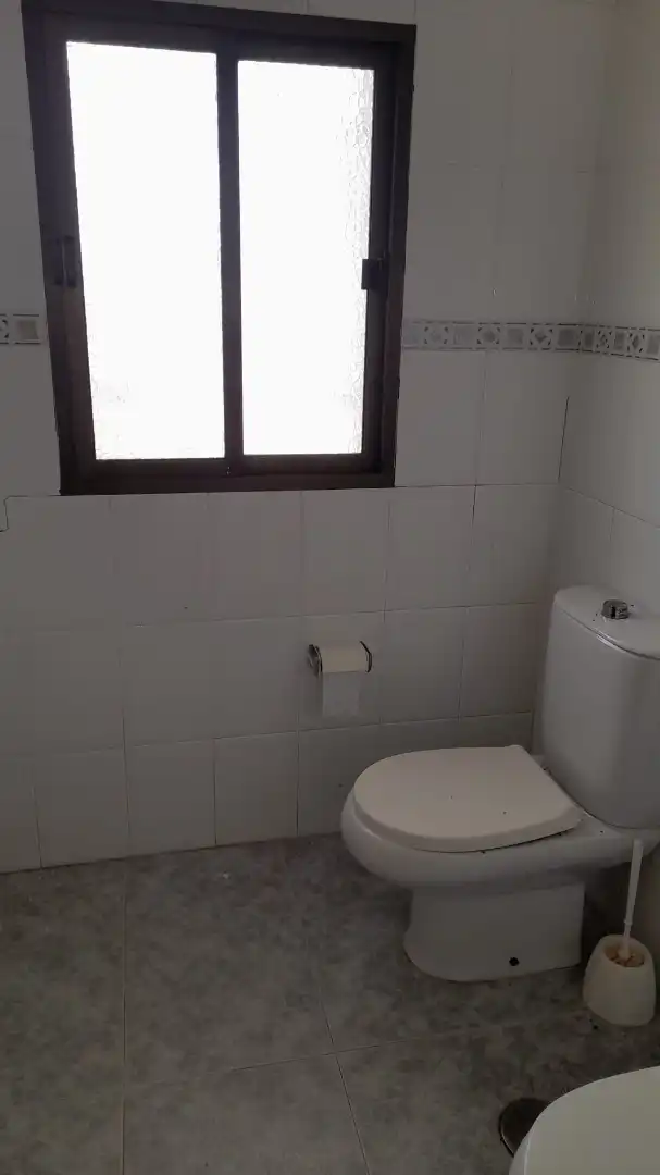 Badezimmer von Geschaftsraum zum Verkauf in Torrenueva Costa