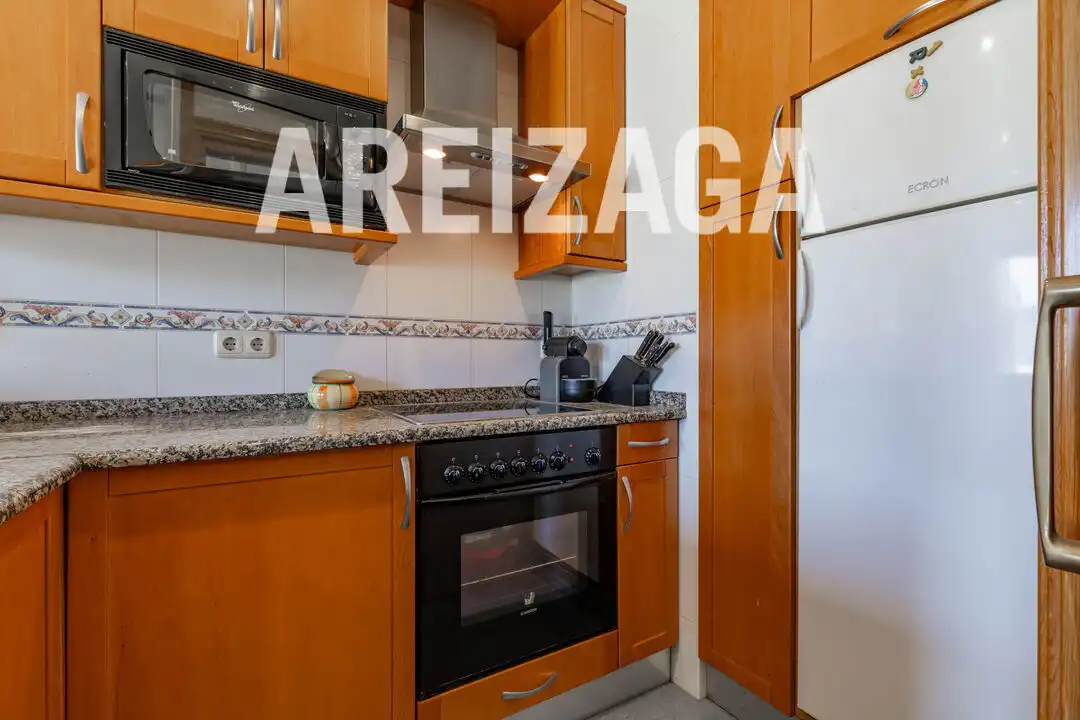 Cocina de Piso en venta en Donostia - San Sebastián  con Calefacción, Amueblado y Balcón