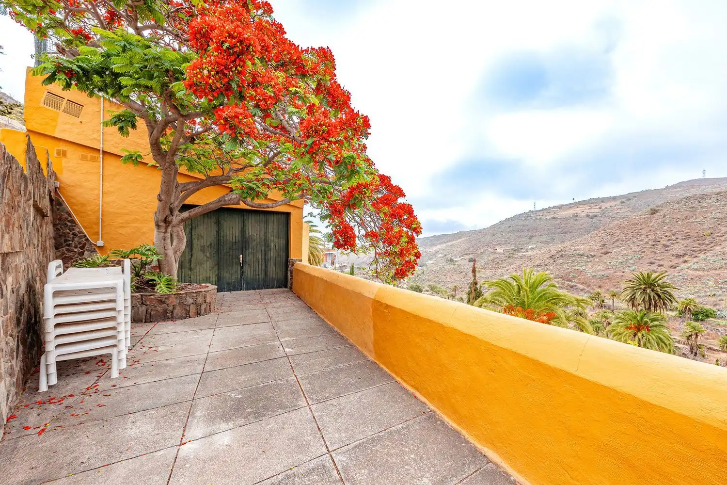 Vista exterior de Casa o chalet en venta en Telde con Jardín privado, Terraza y Piscina