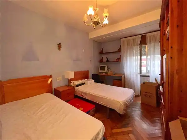 Habitación de Piso en venta en Lugo con Calefacción y Trastero