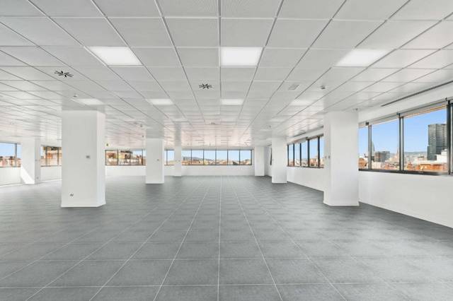 Oficina en Alquiler en Carrer de Bac de Roda en Diagonal Mar i el Front Marítim del Poblenou