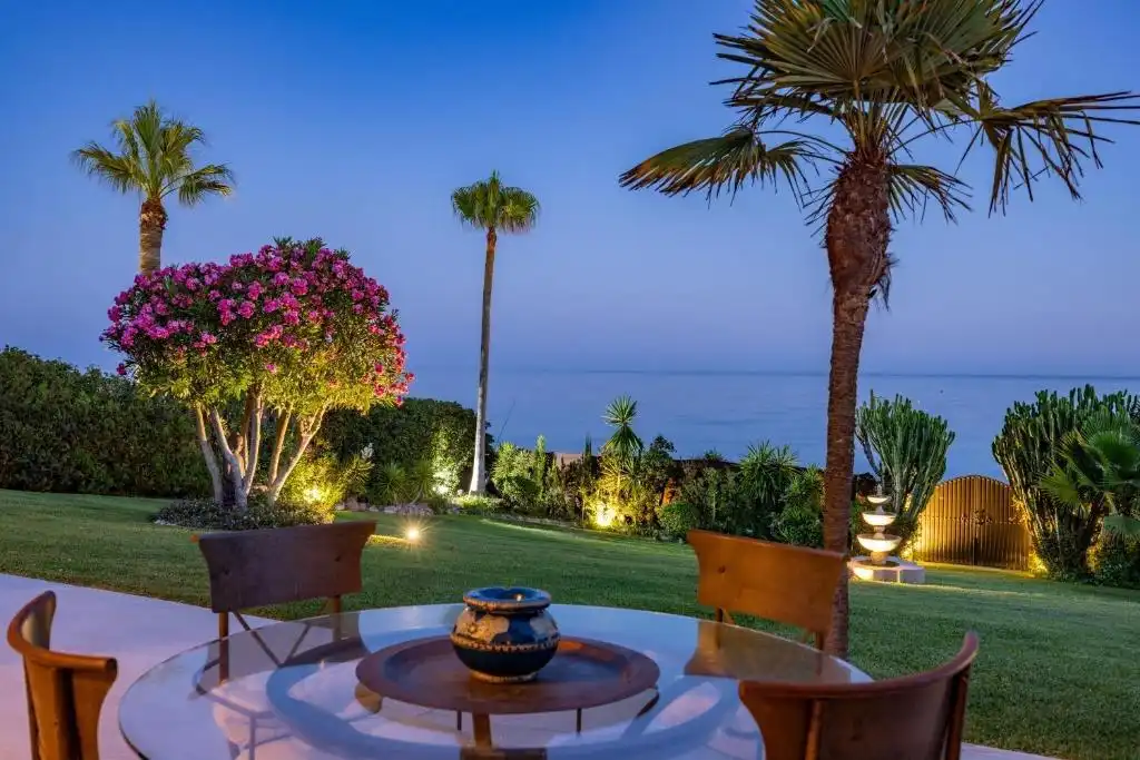 Terrassa de Casa o xalet de lloguer en Marbella amb Aire condicionat, Jardí privat i Terrassa