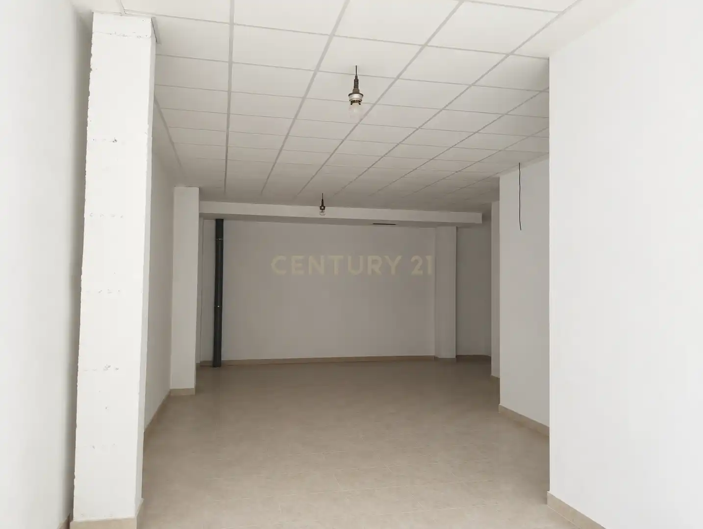 Local comercial en venda a UTIEL, 15 15, imagen 3