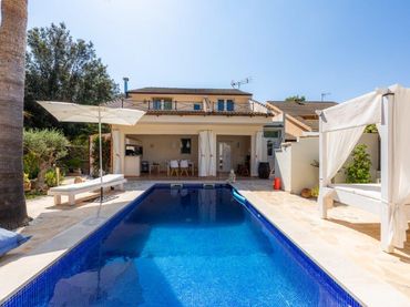 Villa con piscina in vendita a Port de Pollença