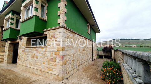 Foto 3 de Casa adosada en venta en Calle la Canal, Aguilar de Campoo, Palencia