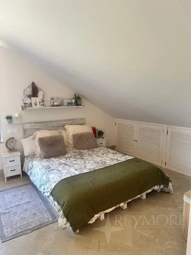 Habitación de Casa o chalet en venta en Córdoba con Aire acondicionado, Calefacción y Jardín privado