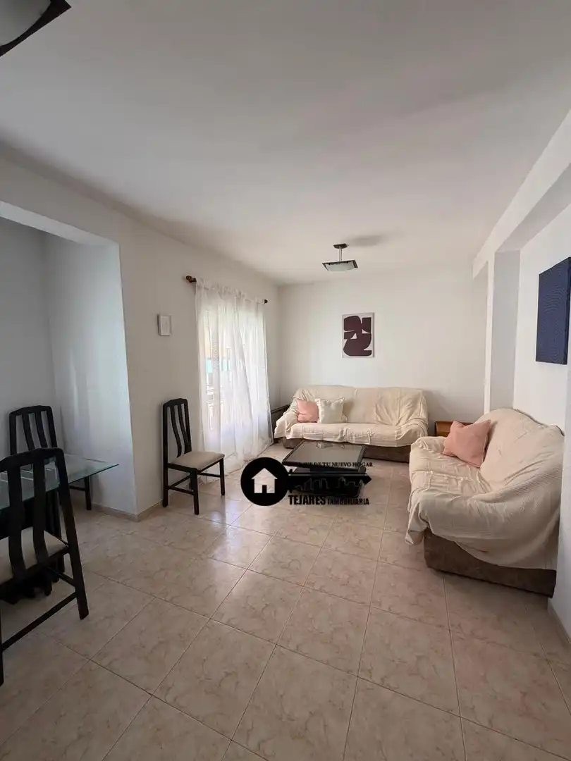 Wohnzimmer von Wohnung zur Miete in Albacete mit Möbliert