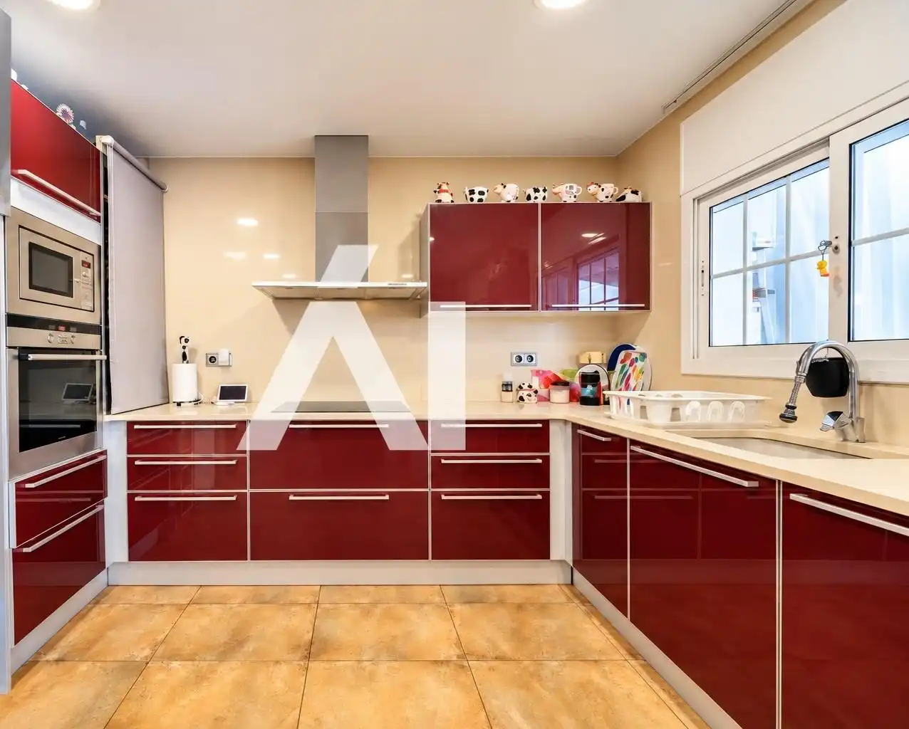 Semi-detached house with pool for sale in Zona Alta, imagen 4