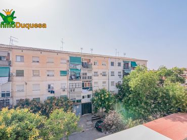 Piso con balcón en venta en Zaidín