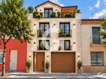 Casa amb balcó en venda a CL JOSEP M DE MOLINA