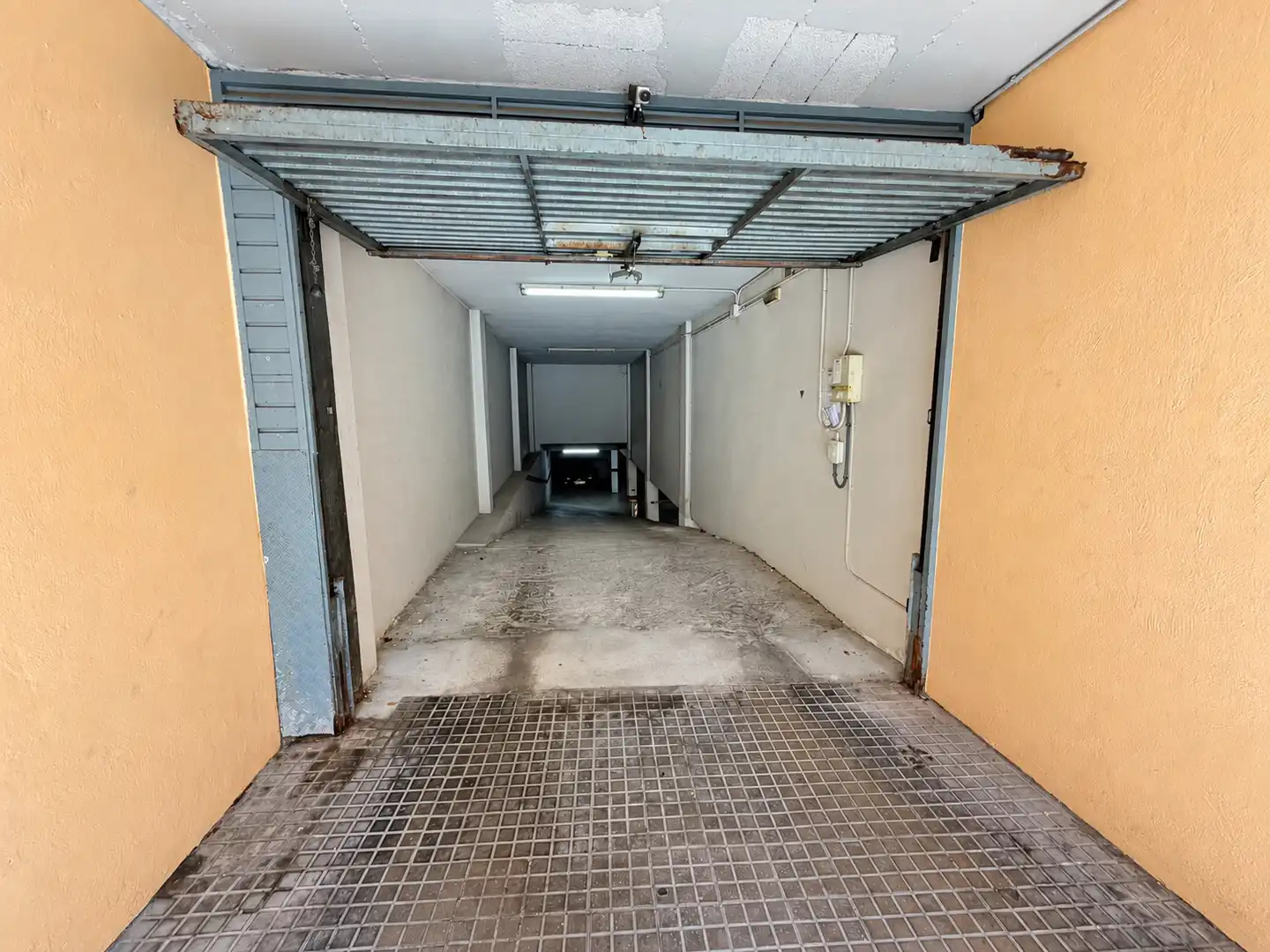 Einzelparkplatz zum Verkauf in Progrés, imagen 3