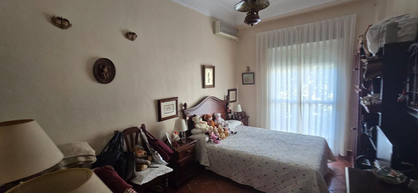 Dormitori de Pis en venda en  Sevilla Capital amb Aire condicionat, Terrassa i Traster