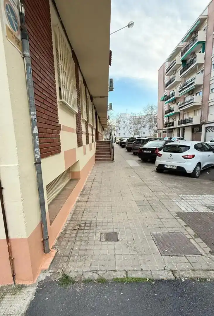 Vista exterior de Garatge en venda en Huelva