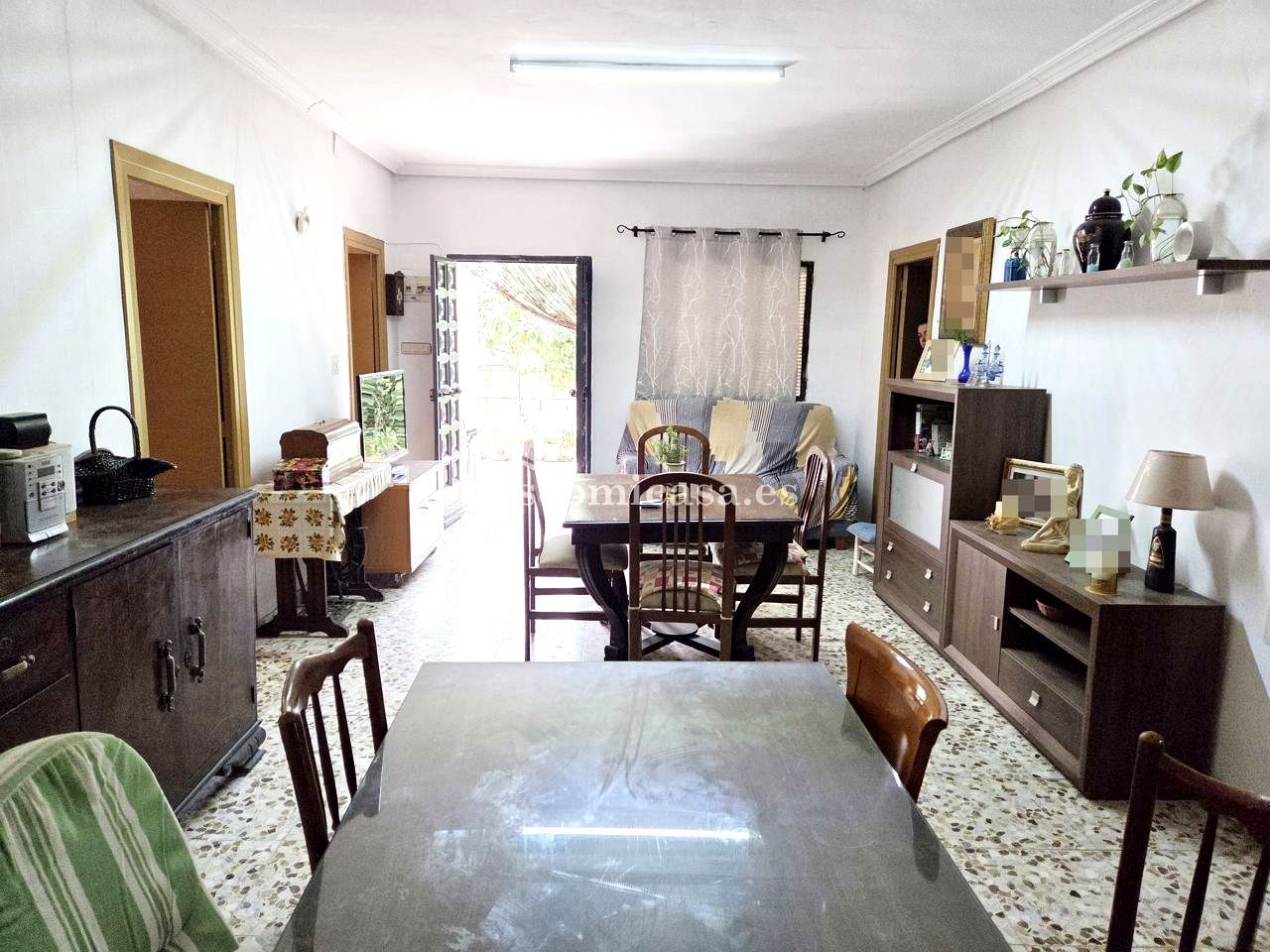 Menjador de Casa o xalet en venda en  Jaén Capital amb Jardí privat, Piscina i Moblat