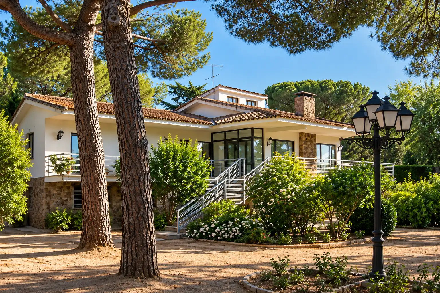 Casa con piscina en venta en Calle de la Peñota