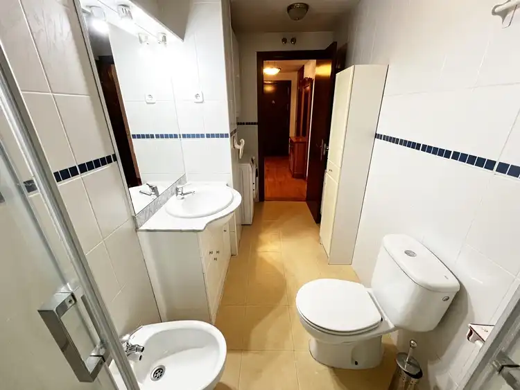 Baño de Piso en venta en Madrid con Aire acondicionado, Calefacción y Parquet