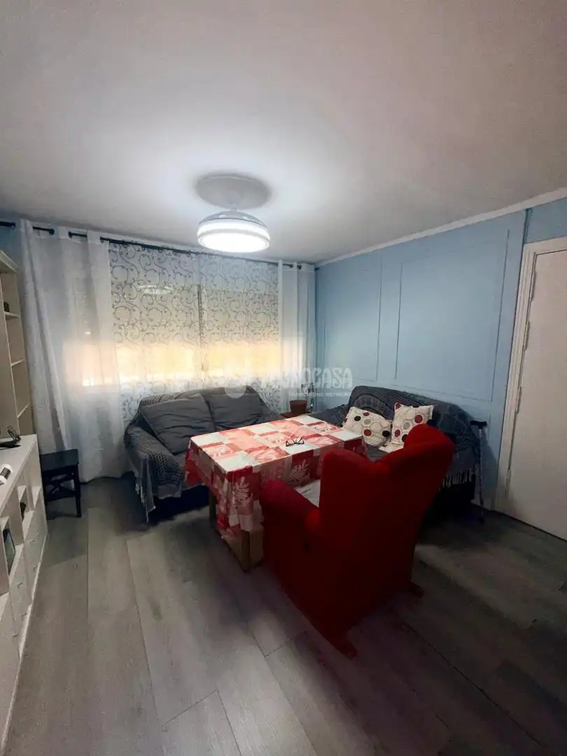 Living room of Flat for sale in Sevilla  with Heating