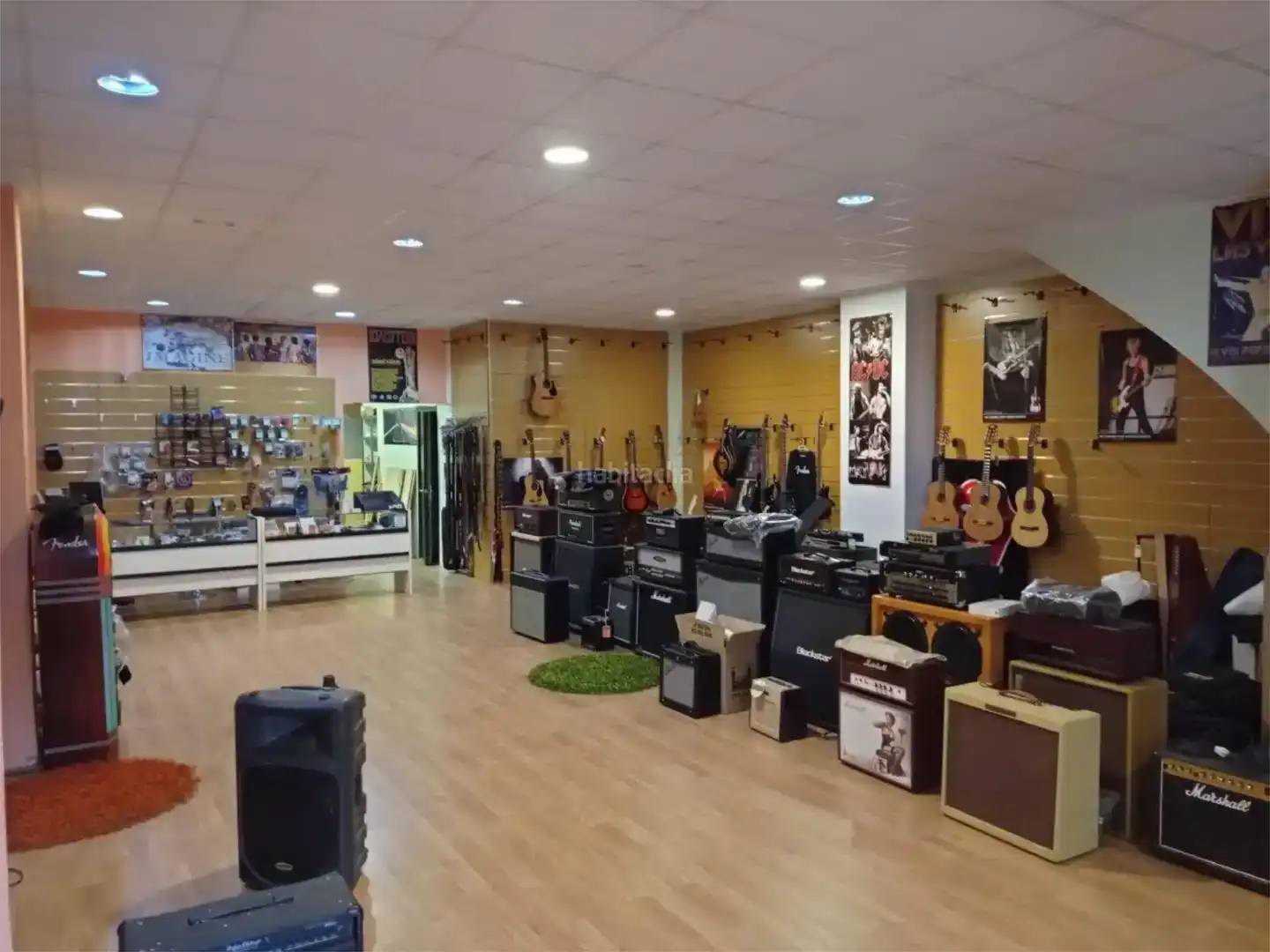 Commercial properties for rent in Alberic  with Parquet flooring