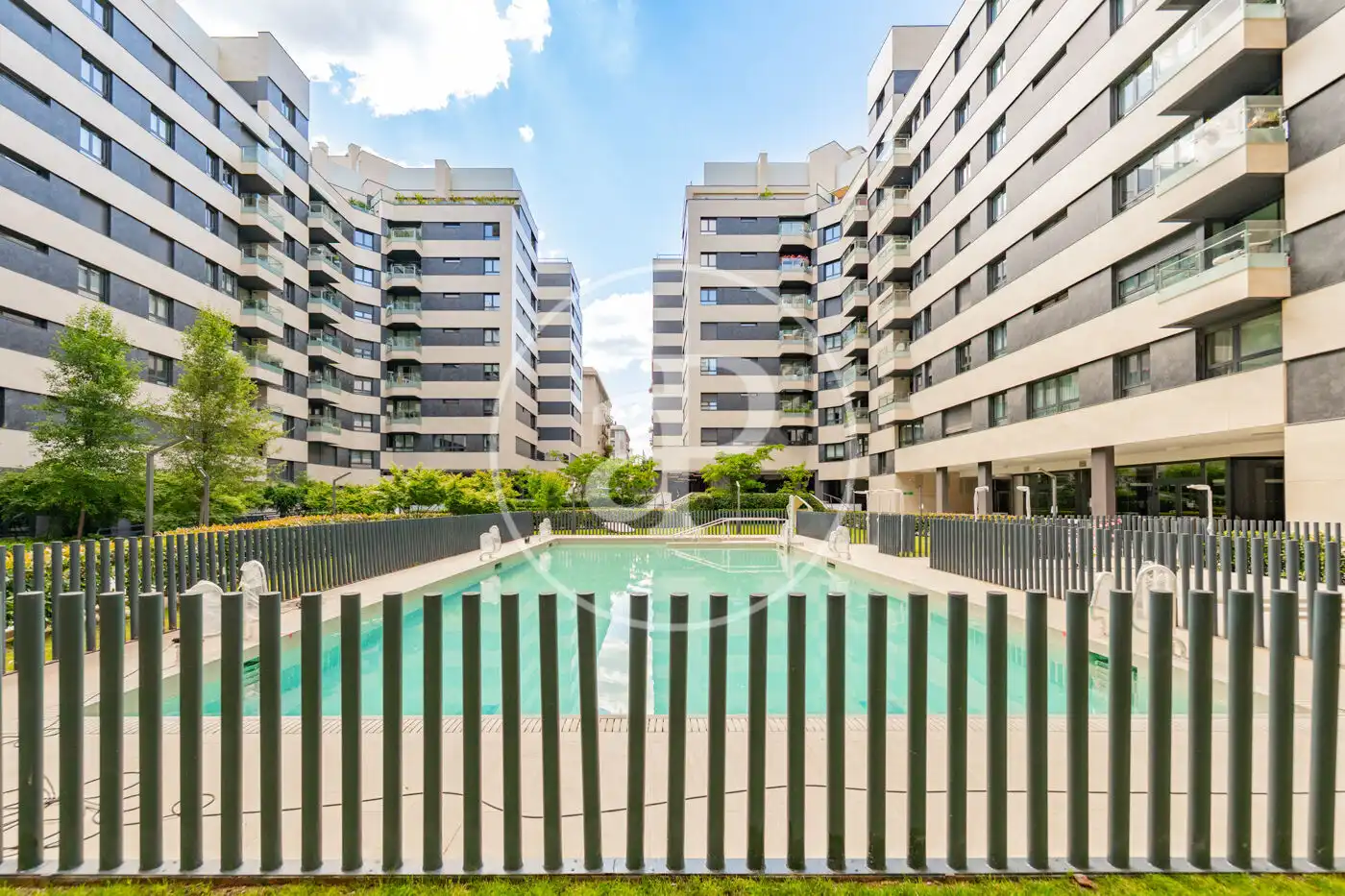 Exterior view of Flat for sale in  Madrid Capital  with Air Conditioner, Heating and Private garden